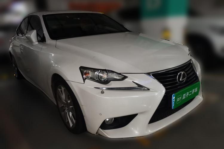 Used Lexus IS 2013 250 Leading Edition Front Right 45 Deg
