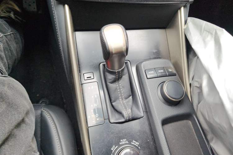 Used Lexus IS 2013 250 F SPORT Gear Lever