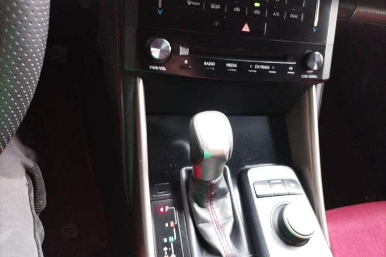 Used Lexus IS 2013 250 F SPORT Gear Lever