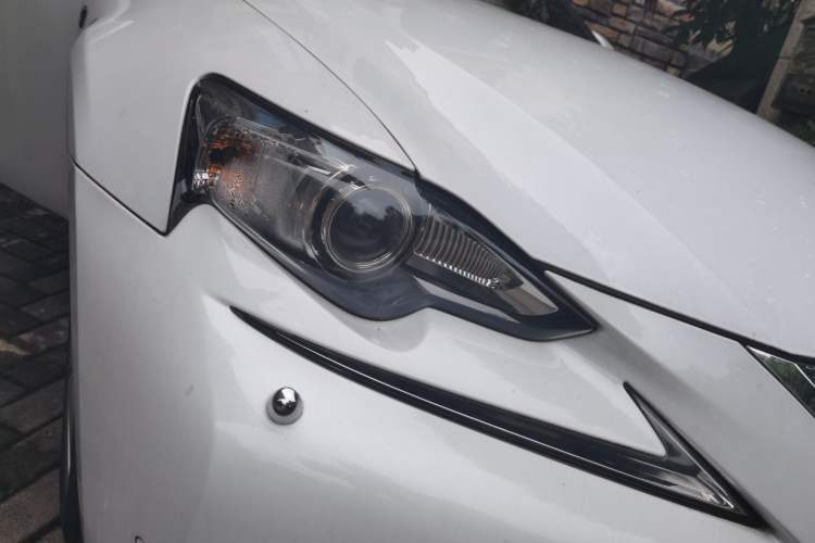 Used Lexus IS 2013 250 F SPORT Right Front Headlight