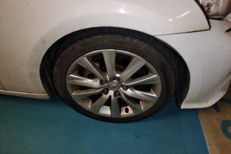 Used Lexus IS 2013 250 F SPORT Right Front Wheel Hub