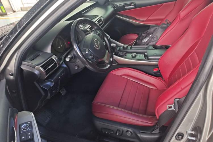 Used Lexus IS 2015 200t F SPORT Left Front Seat