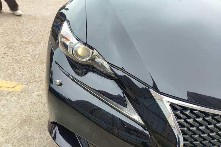 Used Lexus IS 2015 200t F SPORT Right Front Headlight