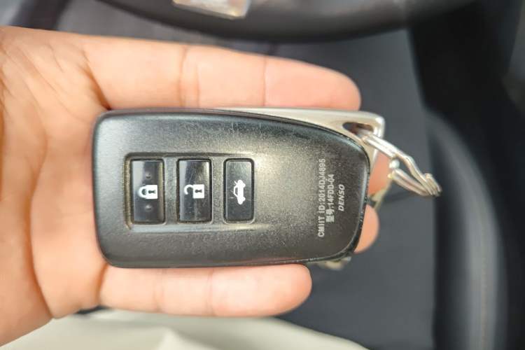 Used Lexus IS 2015 200t F SPORT Vehicle Key