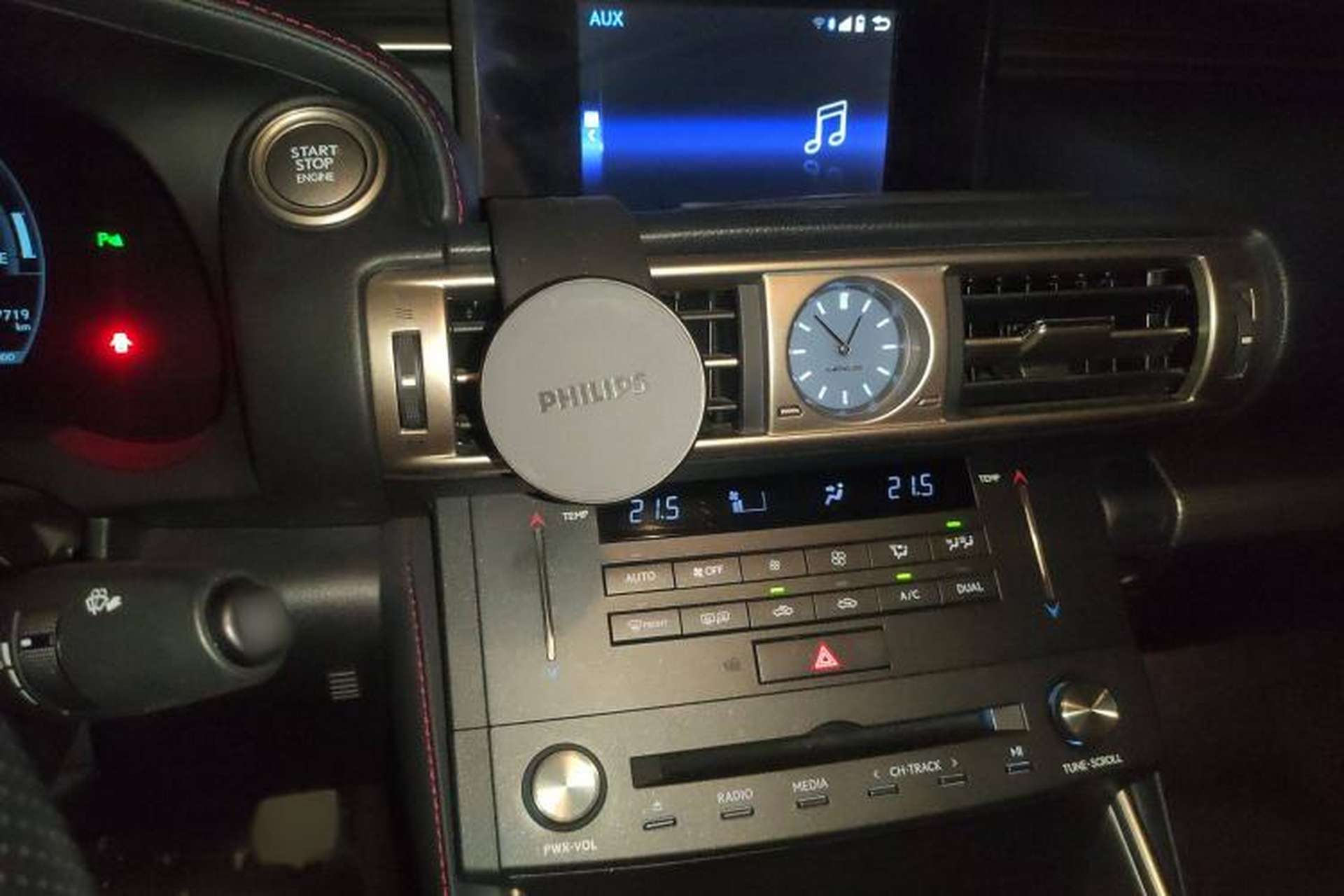 Used Lexus IS 2015 200t F SPORT Audio And AC Panel