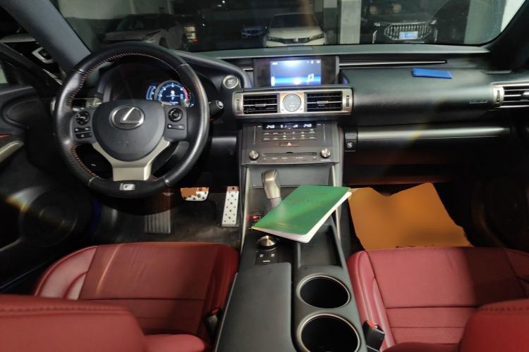 Used Lexus IS 2015 200t F SPORT Center Console