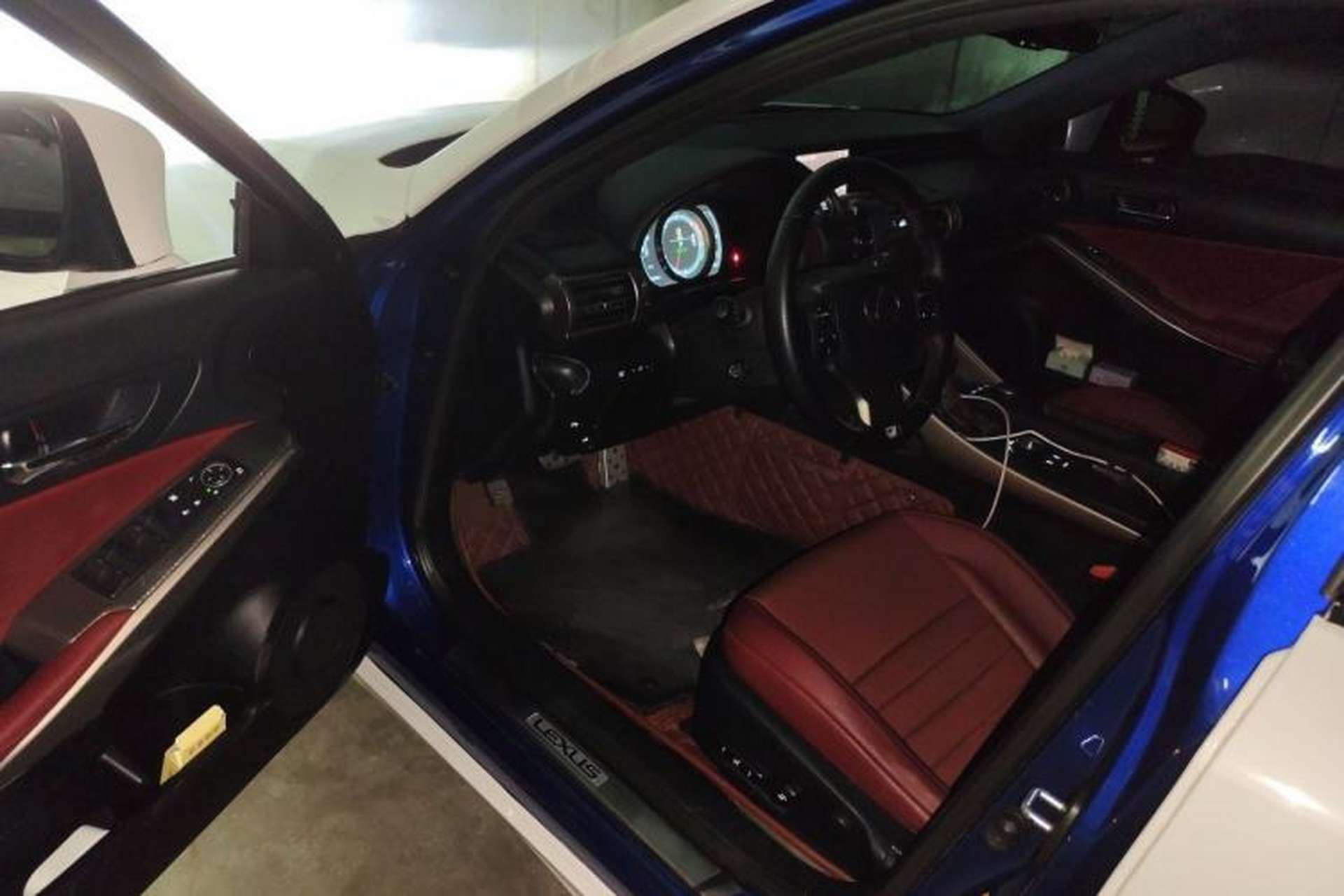 Used Lexus IS 2015 200t F SPORT Driver Seat