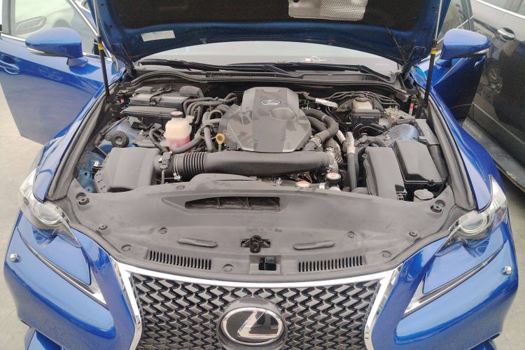 Used Lexus IS 2015 200t F SPORT Engine Bay