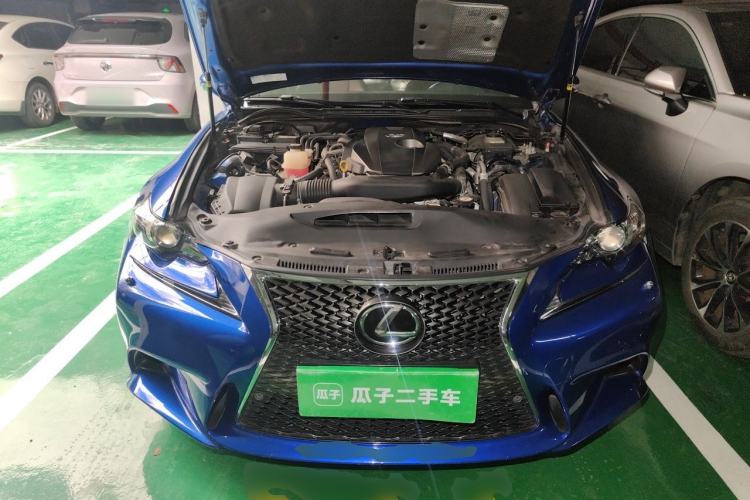 Used Lexus IS 2015 200t F SPORT Engine Bay
