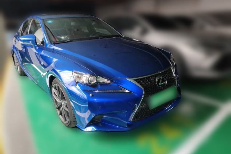 Used Lexus IS 2015 200t F SPORT Front Right 45 Deg