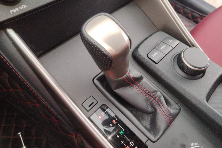 Used Lexus IS 2015 200t F SPORT Gear Lever