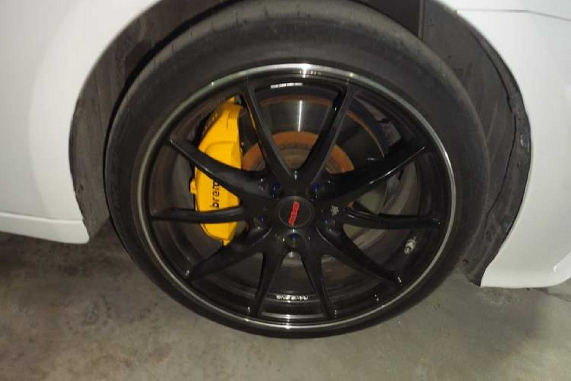 Used Lexus IS 2015 200t F SPORT Right Front Wheel Hub