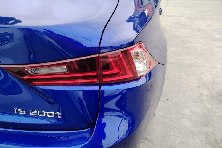 Used Lexus IS 2015 200t F SPORT Right Rear Taillight