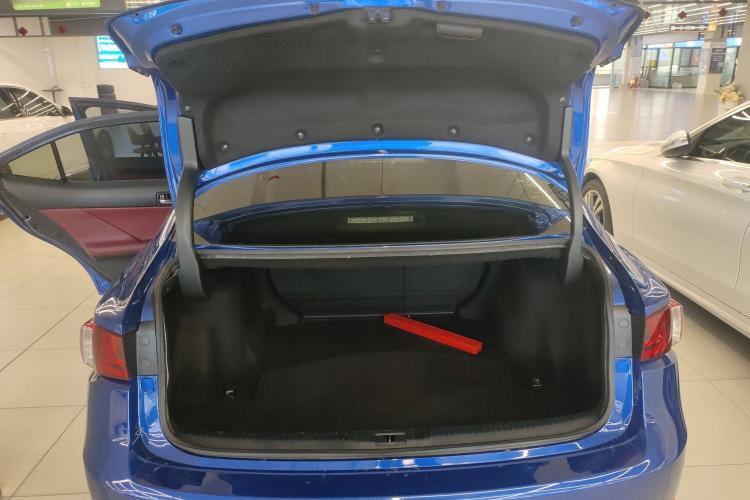 Used Lexus IS 2015 200t F SPORT Trunk