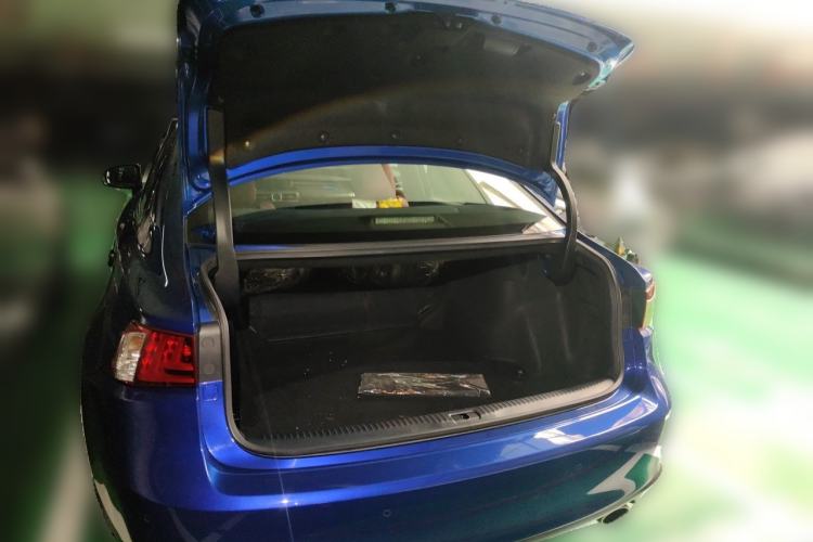 Used Lexus IS 2015 200t F SPORT Trunk