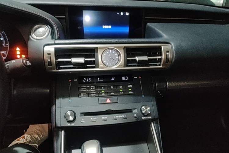 Used Lexus IS 2015 200t F SPORT Audio And AC Panel