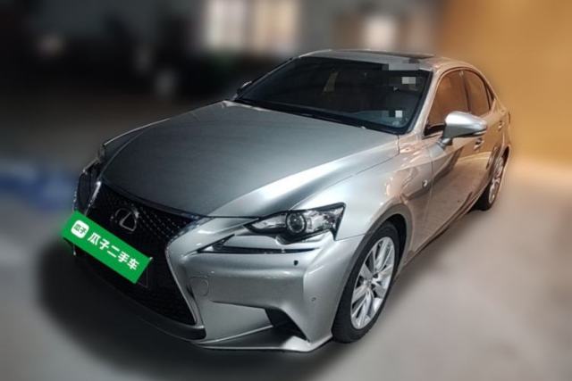 Używany Lexus IS 2015 200t F SPORT