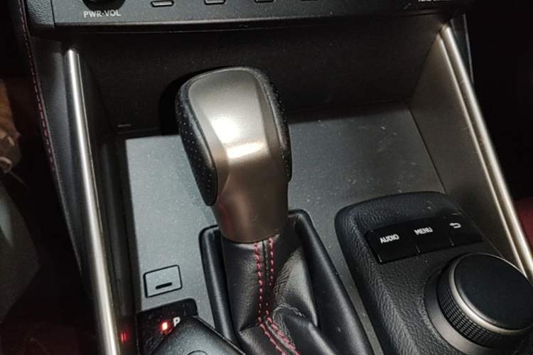 Used Lexus IS 2015 200t F SPORT Gear Lever