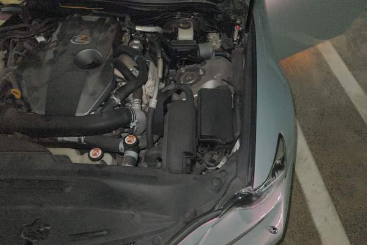 Used Lexus IS 2015 200t F SPORT Engine Bay Left