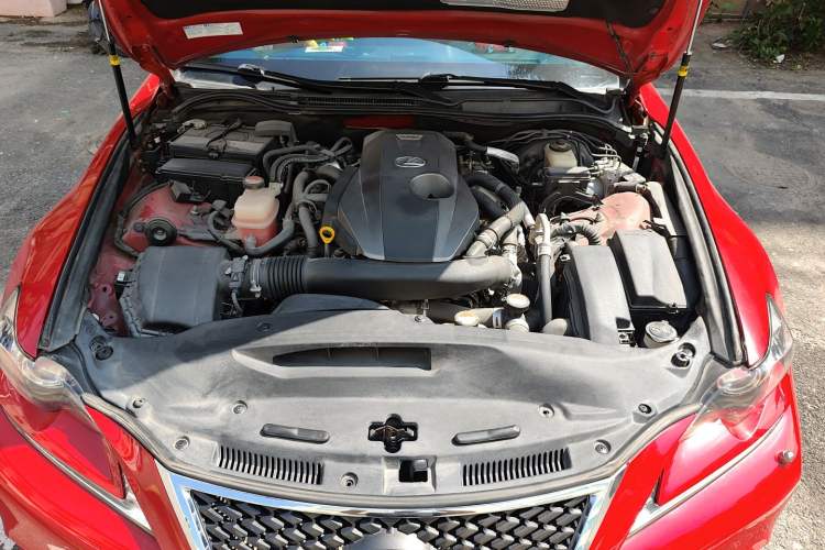 Used Lexus IS 2015 200t F SPORT Engine Bay