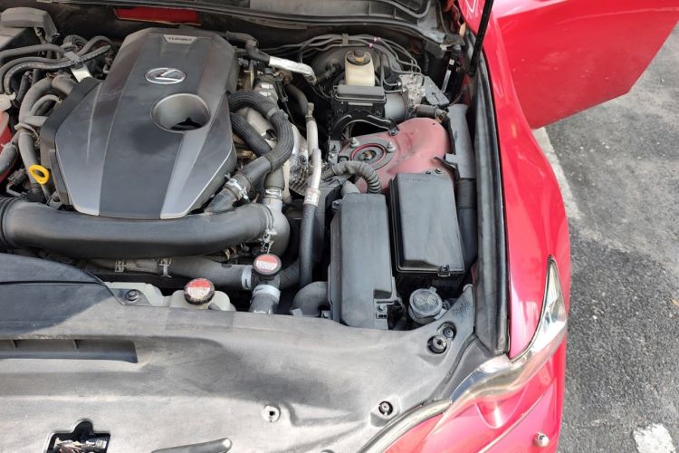 Used Lexus IS 2015 200t F SPORT Engine Bay Left