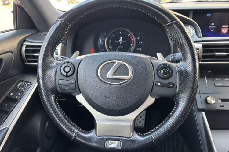 Used Lexus IS 2015 200t F SPORT Interior 2