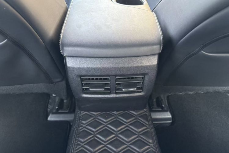 Used Lexus IS 2015 200t F SPORT Interior 7