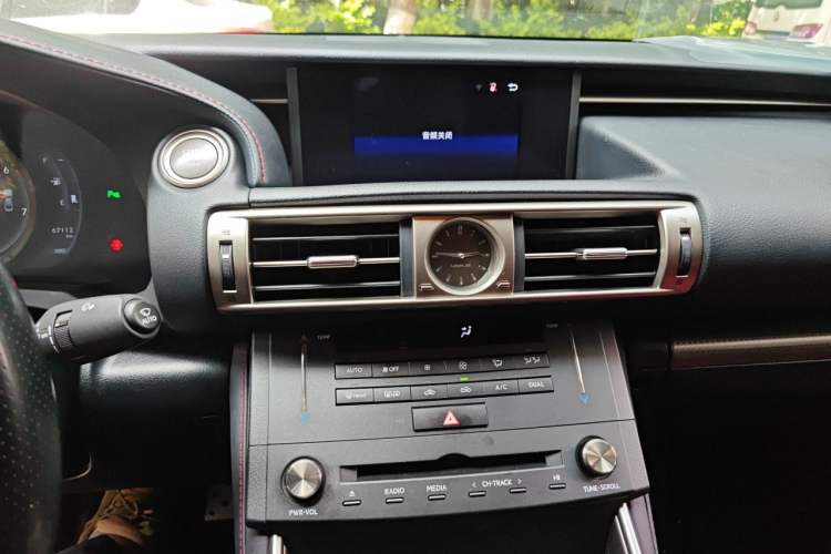 Used Lexus IS 2015 200t F SPORT Audio And AC Panel