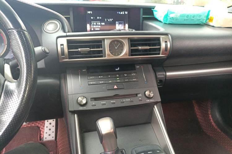 Used Lexus IS 2015 200t F SPORT Audio And AC Panel