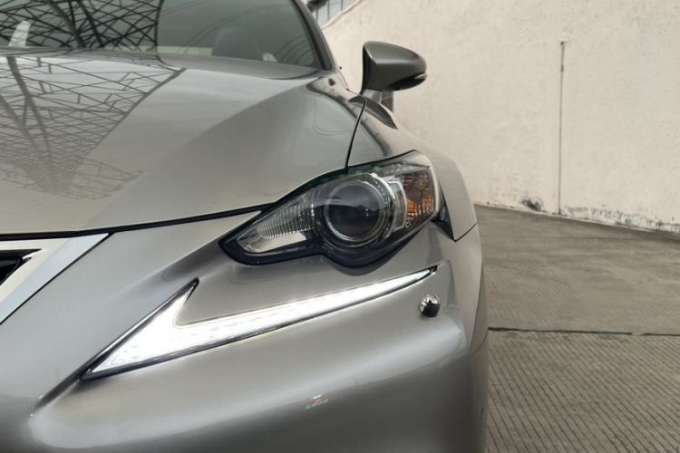 Used Lexus IS 2015 200t F SPORT Exterior 9