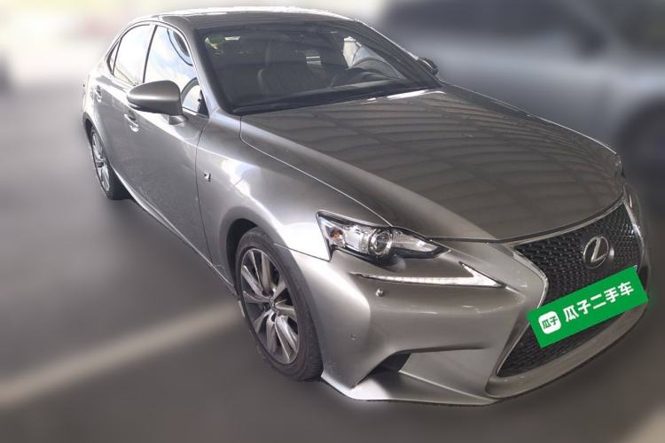 Used Lexus IS 2015 200t F SPORT Front Right 45 Deg