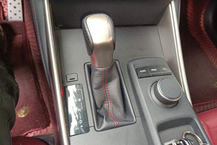 Used Lexus IS 2015 200t F SPORT Gear Lever