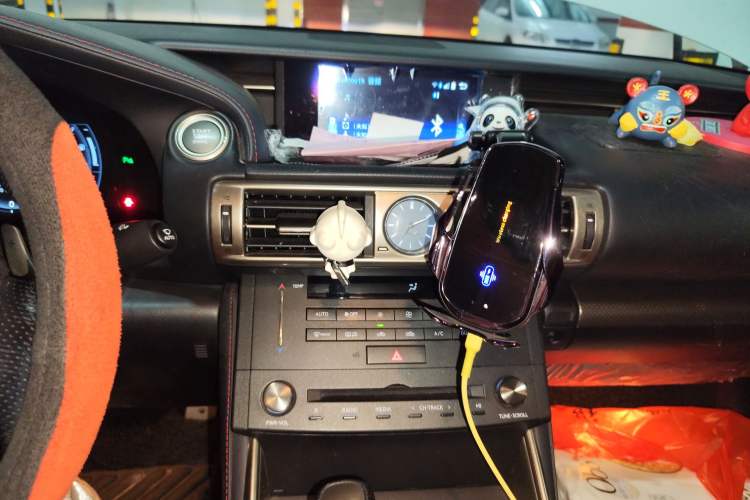 Used Lexus IS 2015 200t F SPORT Audio And AC Panel