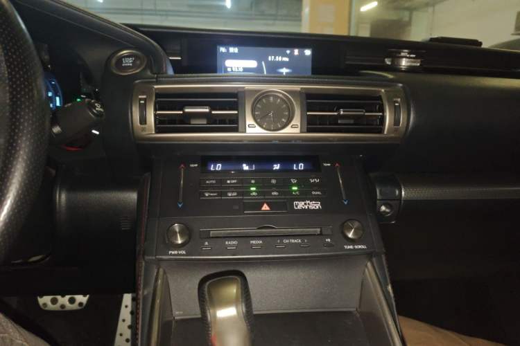Used Lexus IS 2015 200t F SPORT Audio And AC Panel