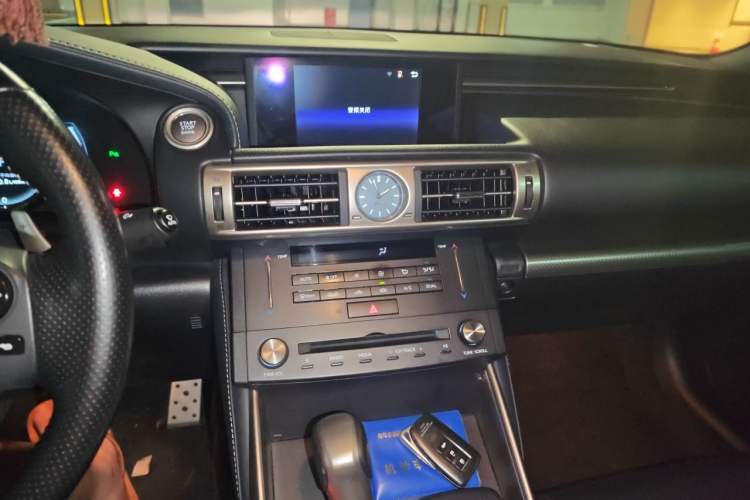 Used Lexus IS 2015 200t F SPORT Audio And AC Panel