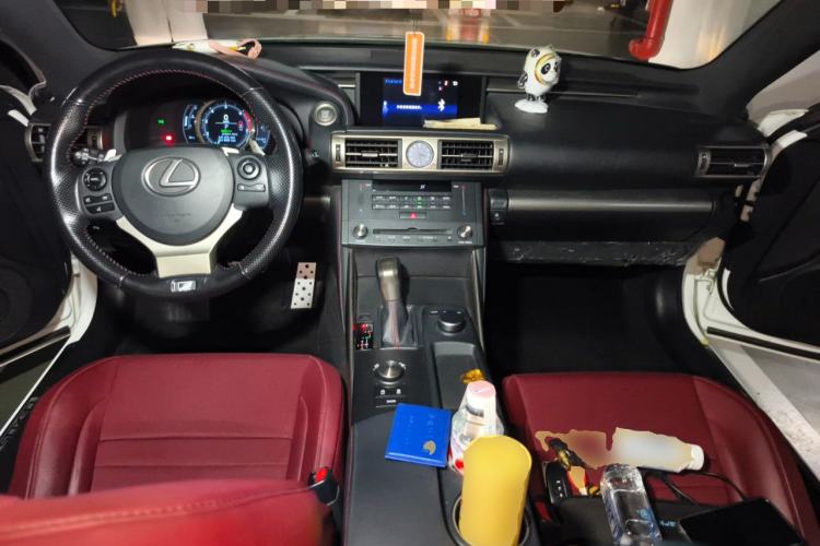 Used Lexus IS 2015 200t F SPORT Center Console