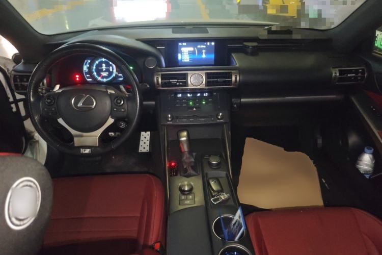 Used Lexus IS 2015 200t F SPORT Center Console