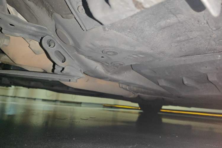 Used Lexus IS 2015 200t F SPORT Chassis Front Left