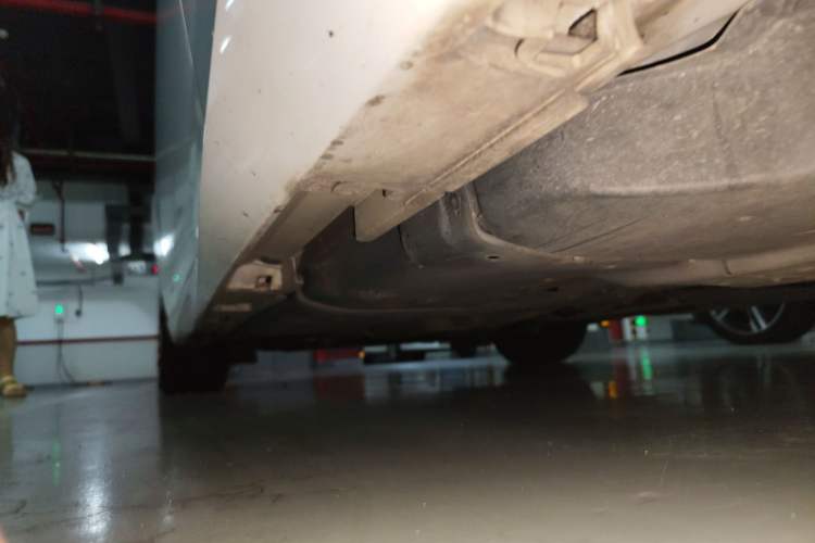 Used Lexus IS 2015 200t F SPORT Chassis Rear Left