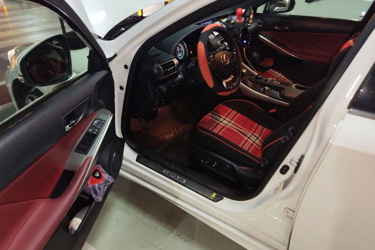 Used Lexus IS 2015 200t F SPORT Driver Seat