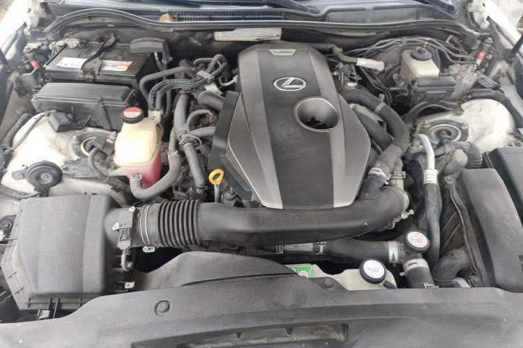 Used Lexus IS 2015 200T Leading Edition Engine Bay