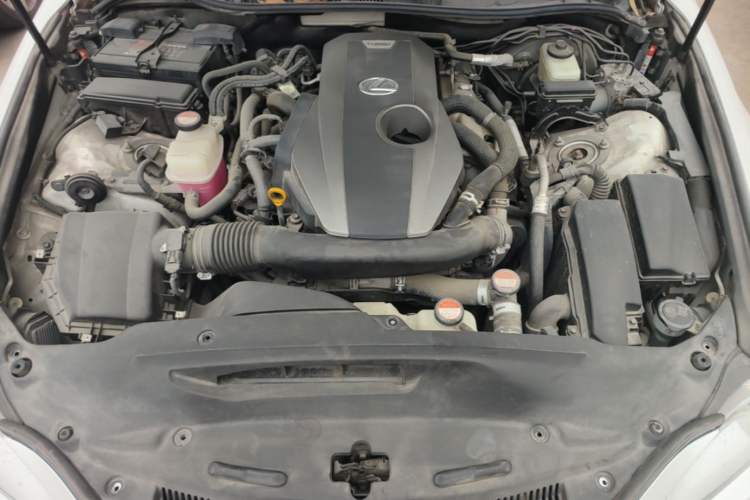 Used Lexus IS 2015 200T Leading Edition Engine Bay
