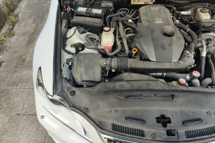 Used Lexus IS 2015 200t F SPORT Engine Bay Right