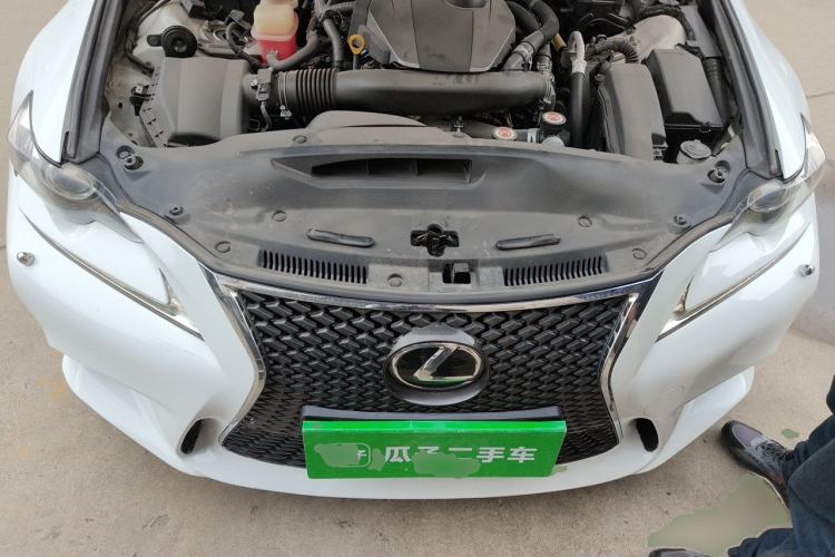 Used Lexus IS 2015 200t F SPORT Engine Bay