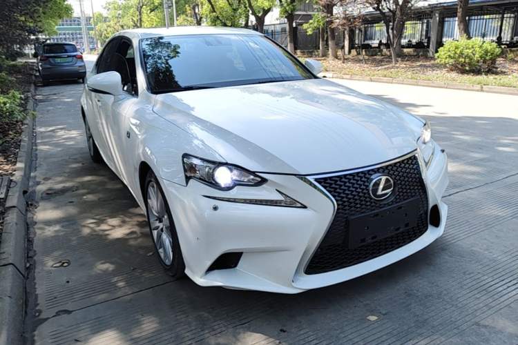 Used Lexus IS 2015 200t F SPORT Exterior 1