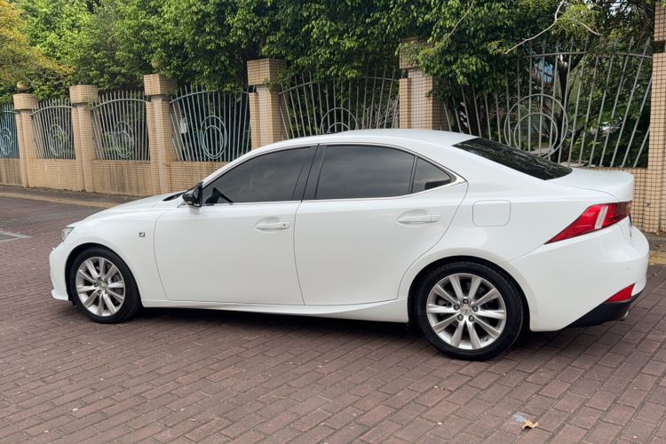 Used Lexus IS 2015 200t F SPORT Exterior 1