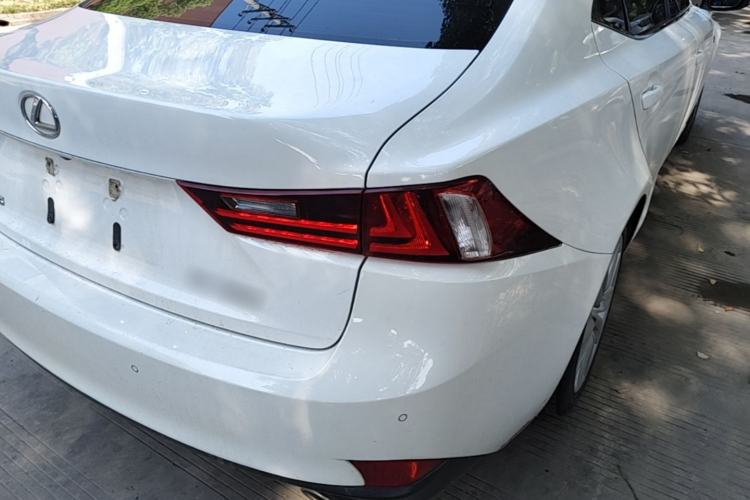 Used Lexus IS 2015 200t F SPORT Exterior 3