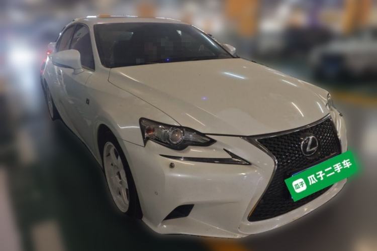 Used Lexus IS 2015 200t F SPORT Front Right 45 Deg