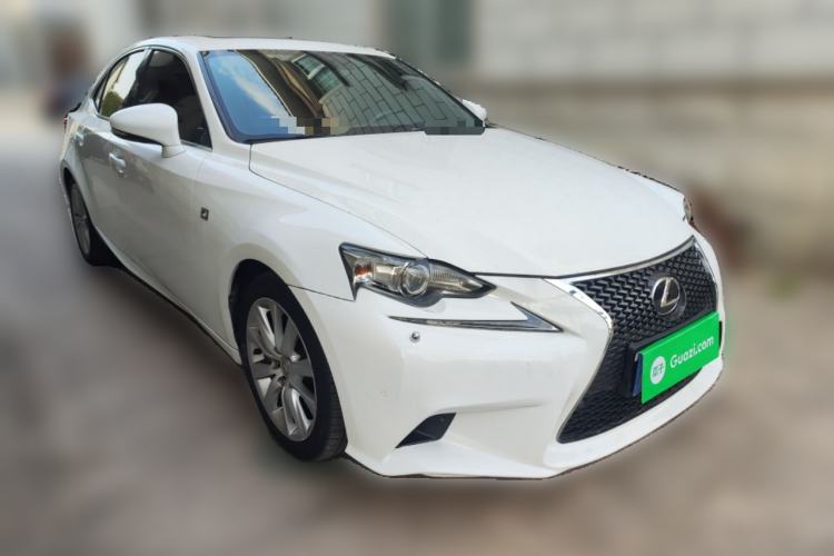 Used Lexus IS 2015 200t F SPORT Front Right 45 Deg