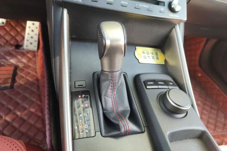 Used Lexus IS 2015 200t F SPORT Gear Lever
